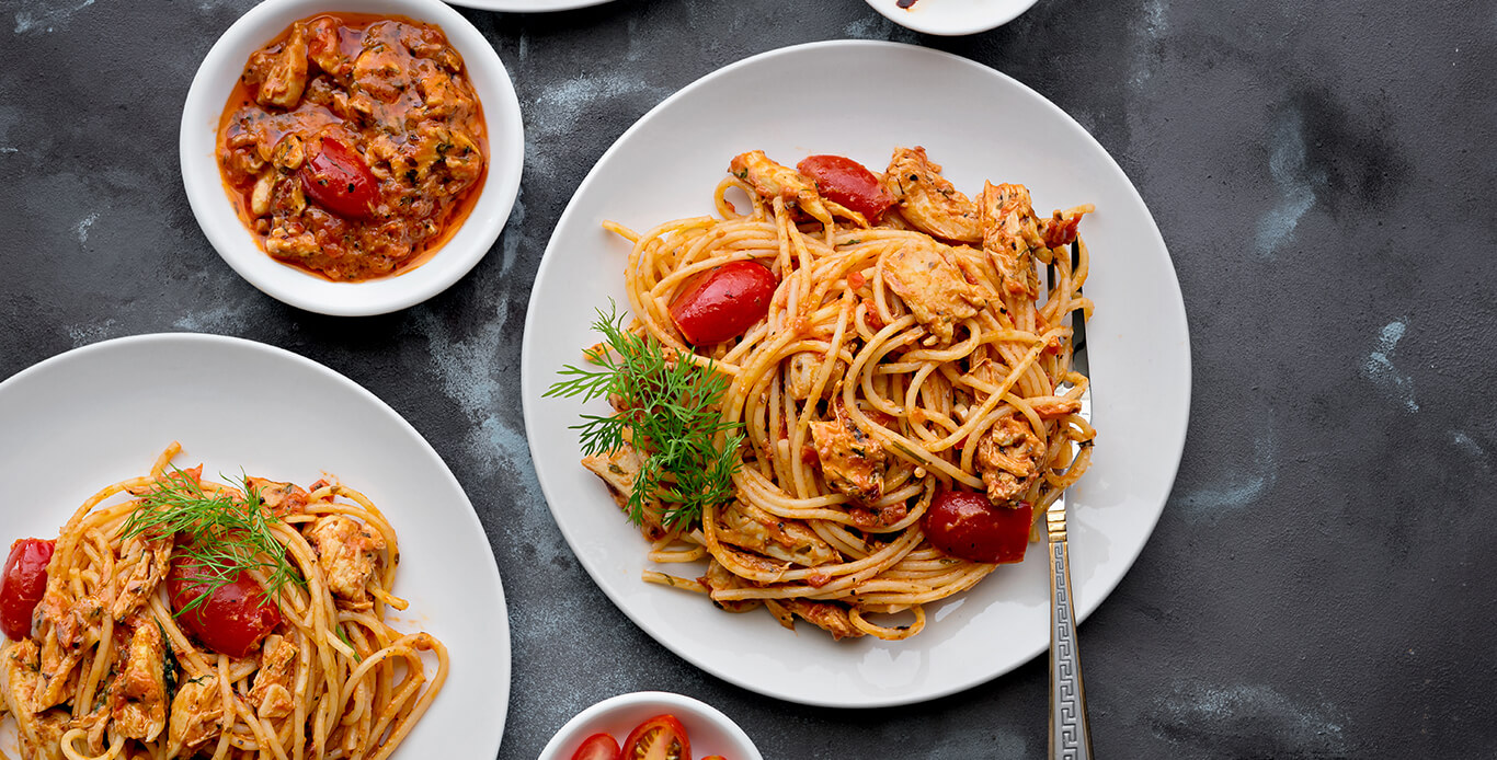 Spaghetti in Tomato with Chicken & Dill